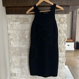 Maje sleeveless fitted dress with ribbon detailing & exposed zipper back. Size2